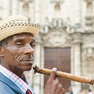 Cuban Cigars at Hotel Nacional | Cuba Salsa Tour